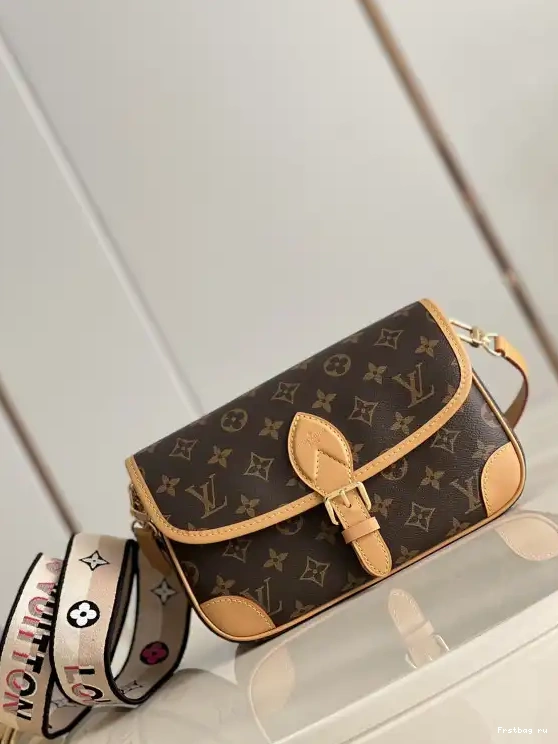 First bag ru LOUIS Diane Nano VUITTON 0628
